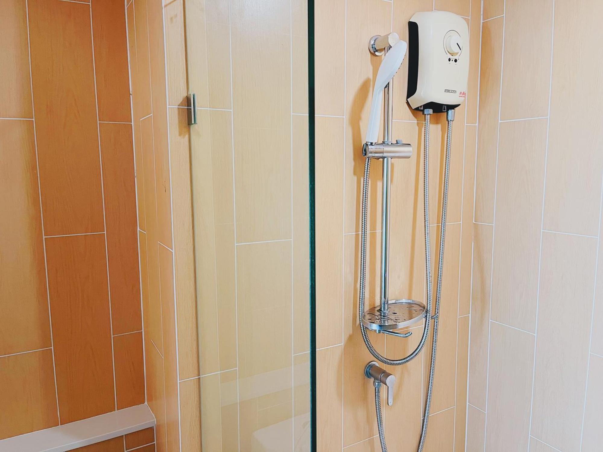 47near Shopping Malls And Naka Night Market Appartement Phuket